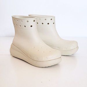 Crocs Iconic Off-White Crush Boot - Size Women 12